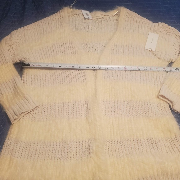 NEW Dreamers Sz M Women's Cream Mixed Media Fuzzy/Open Knit Soft Cardigan - Picture 9 of 10